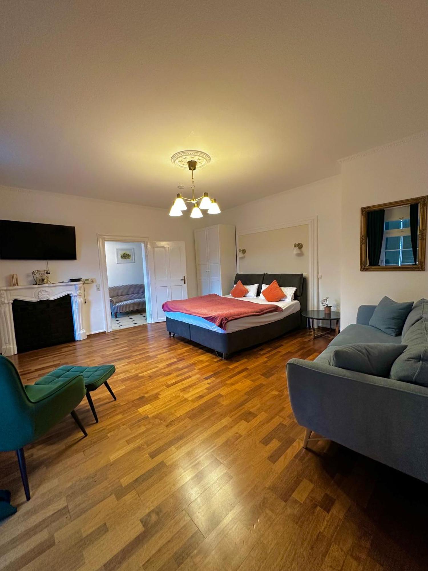 Hirsch Appartements バーデン＝バーデン エクステリア 写真