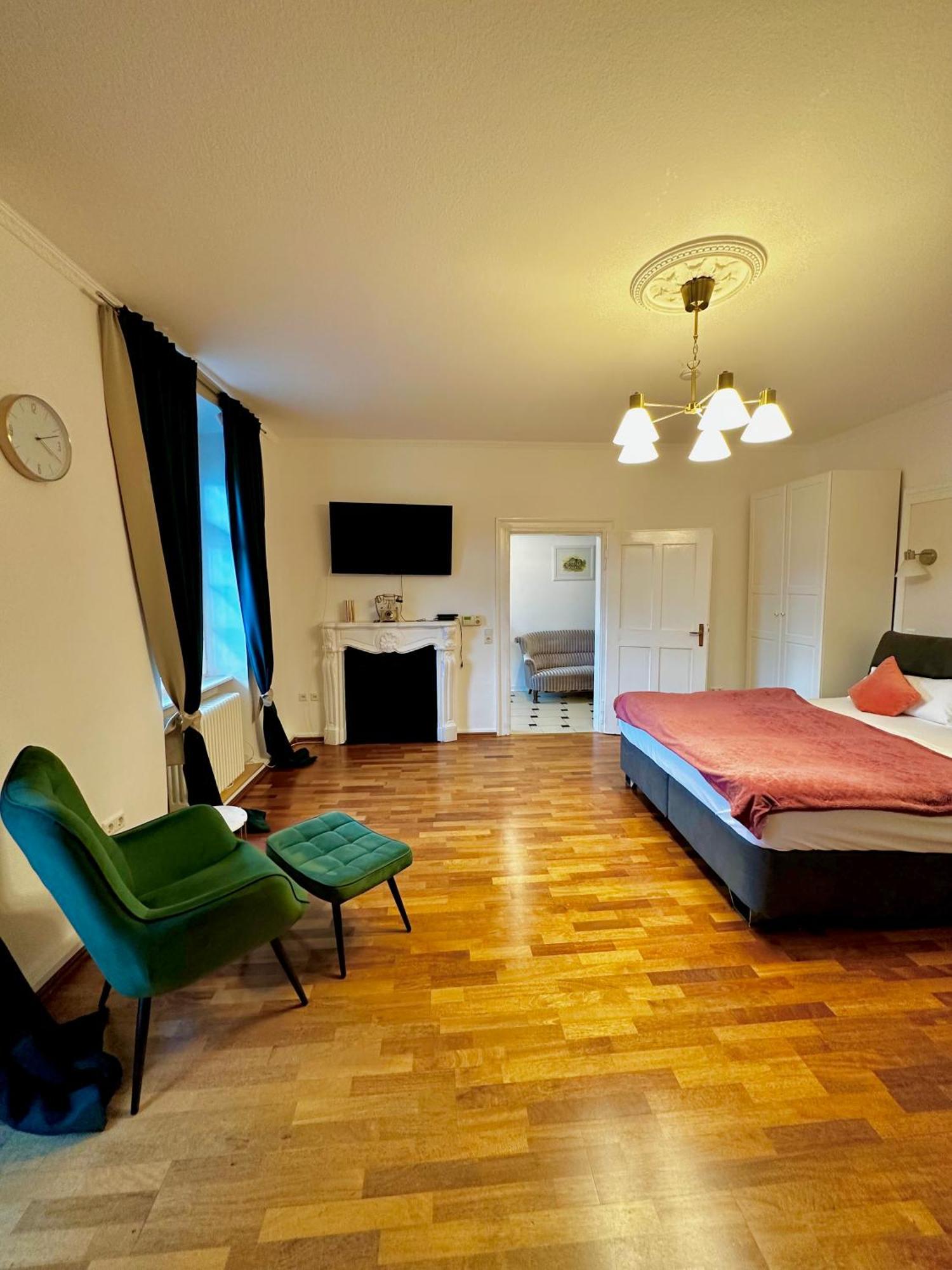 Hirsch Appartements バーデン＝バーデン エクステリア 写真