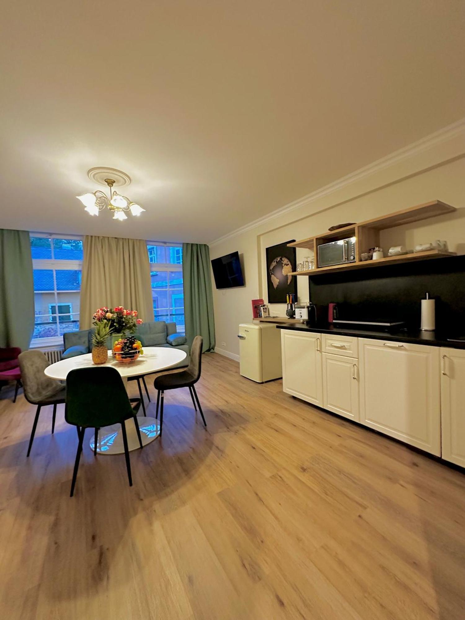 Hirsch Appartements バーデン＝バーデン エクステリア 写真