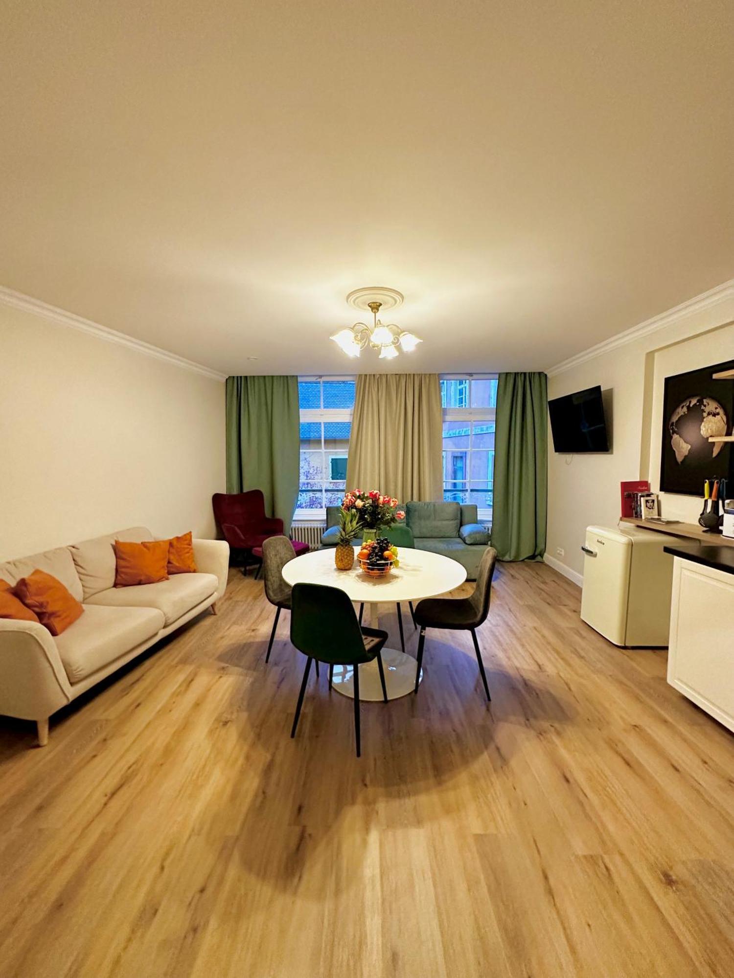 Hirsch Appartements バーデン＝バーデン エクステリア 写真